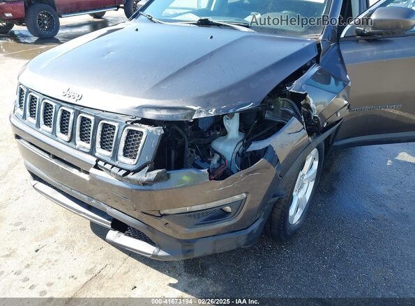 3C4NJCBB0KT677302 2019 JEEP COMPASS Серый Вид спереди