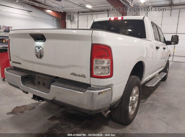 3C6UR5DL4RG291692 2024 RAM 2500 White Rear right