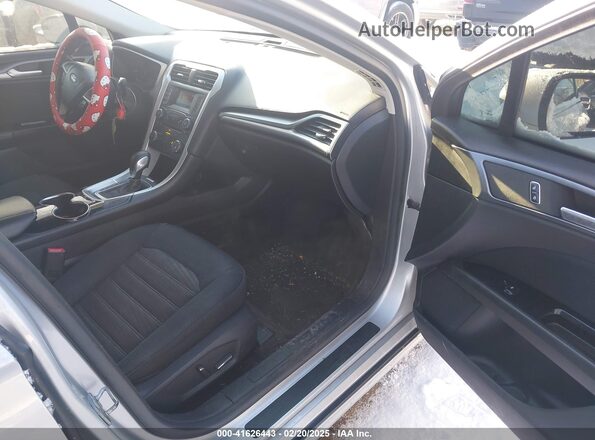 3FA6P0H73GR177083 2016 FORD FUSION Silver Vista interior delantera