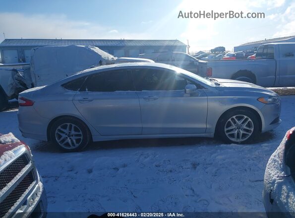 3FA6P0H73GR177083 2016 FORD FUSION Silver Vista interior trasera