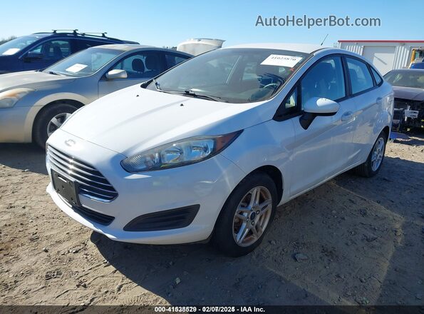 3FADP4BJ4KM141153 2019 FORD FIESTA Белый Передняя левая четверть