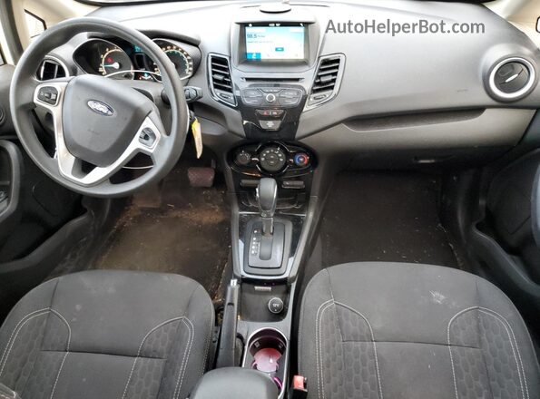 3FADP4EJ6KM105525 2019 FORD FIESTA White Vista del salpicadero