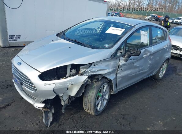 3FADP4EJ6KM136872 2019 FORD FIESTA Silver წინა მარცხენა ხედი სამი მეოთხედიდან