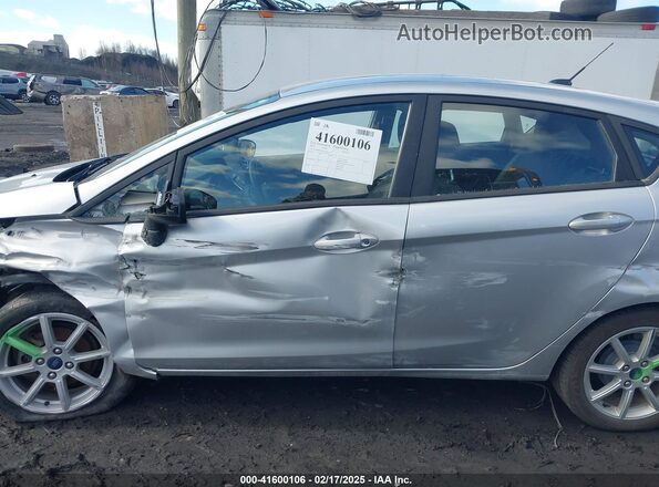 3FADP4EJ6KM136872 2019 FORD FIESTA Silver სალონის 360-გრადუსიანი ხედი
