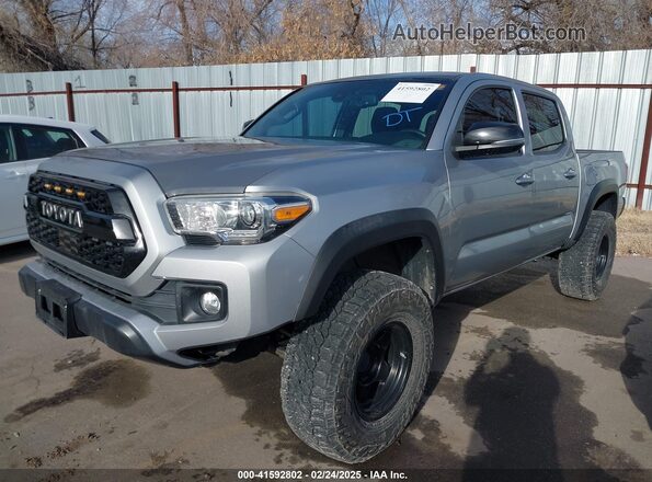 3TMCZ5AN8KM208475 2019 TOYOTA TACOMA Silver წინა მარცხენა ხედი სამი მეოთხედიდან