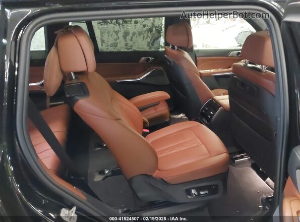 5UXCX6C01N9M34758 2022 BMW X7 Black Вид наклейки з VIN-кодом
