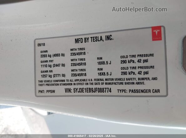 5YJ3E1EB9JF088774 2018 TESLA MODEL 3 White Engine compartment view