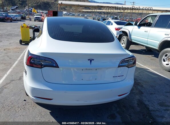 5YJ3E1EB9JF088774 2018 TESLA MODEL 3 White 