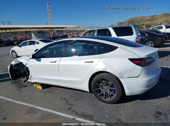 5YJ3E1EB9JF088774 2018 TESLA MODEL 3 White 360 interior view