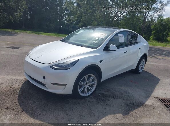 7SAYGDEE3PA123054 2023 TESLA MODEL Y White Vista tres cuartos delantera izquierda