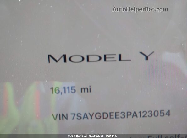 7SAYGDEE3PA123054 2023 TESLA MODEL Y White 