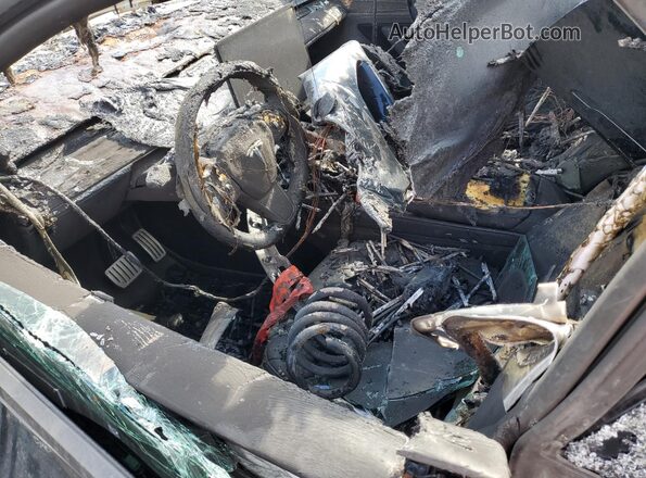 7SAYGDEF4NF563776 2022 TESLA MODEL Burn Widok wnętrza z przodu