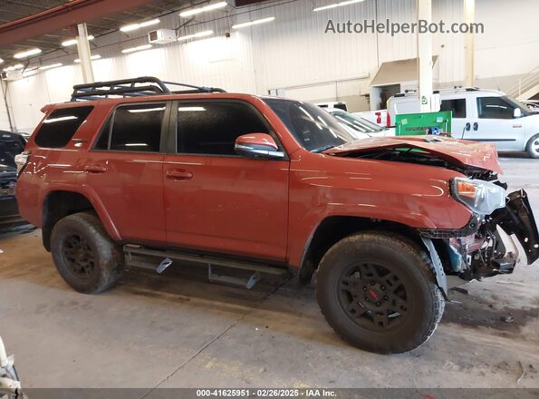 JTELU5JR4R6232473 2024 TOYOTA 4RUNNER Orange Սալոնի հետևի տեսք