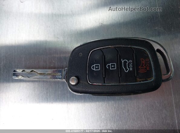 KM8J2CA42KU939403 2019 HYUNDAI TUCSON Серый Вид панели приборов