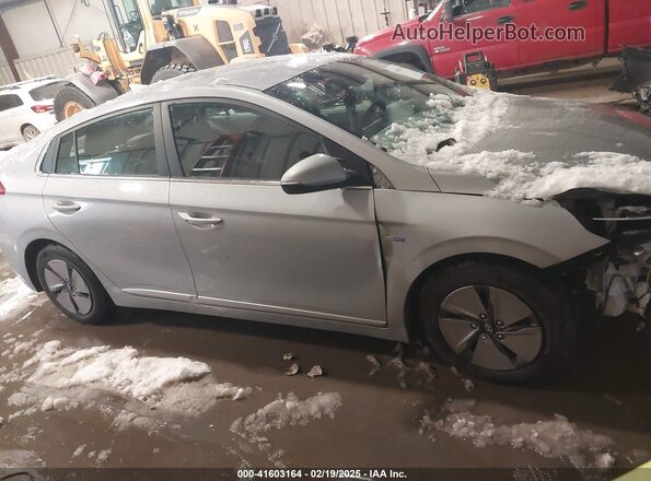 KMHC75LC9LU242662 2020 HYUNDAI IONIQ HYBRID Silver სალონის 360-გრადუსიანი ხედი