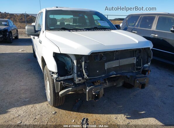 1FTEX1CB9JKF21311 2018 FORD F150 White Widok z przodu