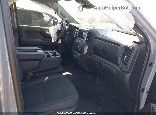 1GTPHAEK4SZ121572 2025 GMC SIERRA Gray Вид салону спереду