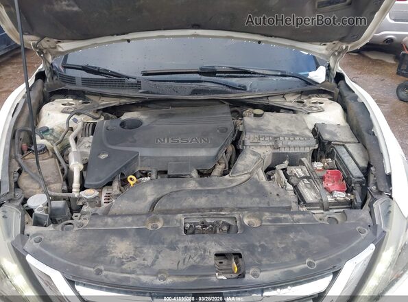 1N4AL3AP4GC236206 2016 NISSAN ALTIMA White Вид ззаду