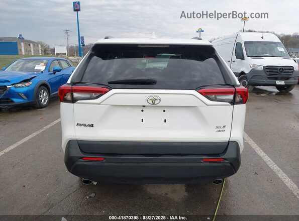 2T3P1RFV5MC226296 2021 TOYOTA LE White 