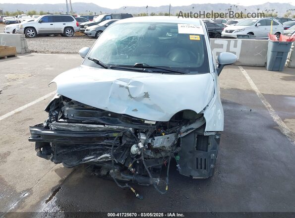 3C3CFFFH6HT556442 2017 FIAT 500 Серый Вид спереди