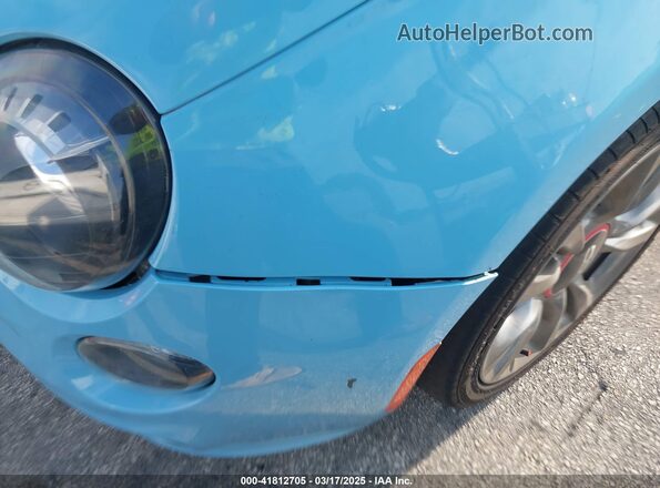 3C3CFFKR2HT530130 2017 FIAT 500 Light Blue Вид задней части салона
