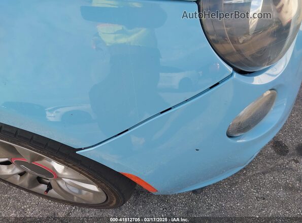 3C3CFFKR2HT530130 2017 FIAT 500 Light Blue Вид щитка приборов