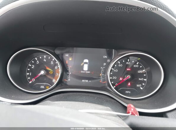 3C4NJDBB4MT578491 2021 JEEP COMPASS Черный Вид задних сидений
