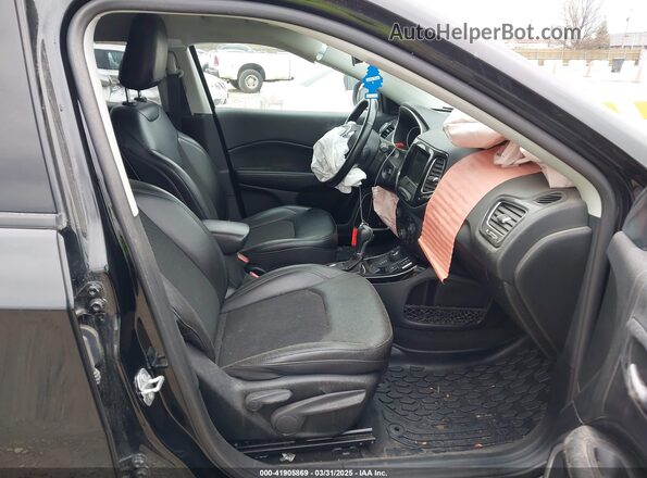 3C4NJDBB4MT578491 2021 JEEP COMPASS Черный Вид салона спереди