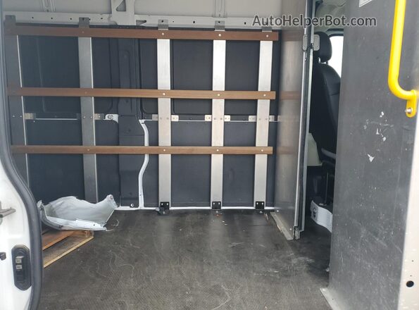 3C6LRVDG8NE134557 2022 RAM PROMASTER White Rear seats view