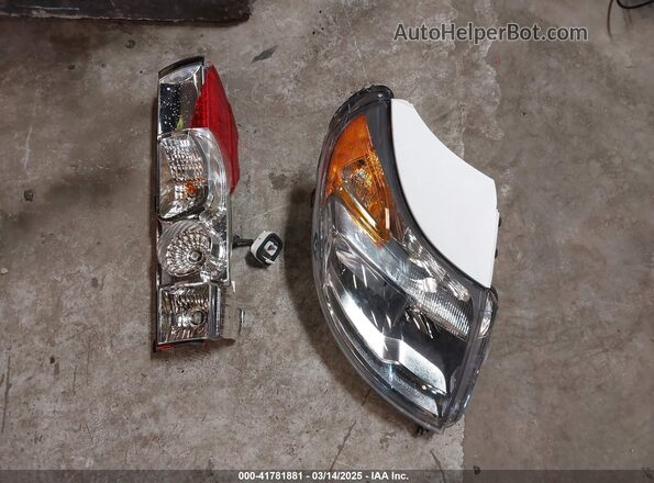 3C6TRVCG0KE525540 2019 RAM PROMASTER 2500 White Вид задньої частини салону