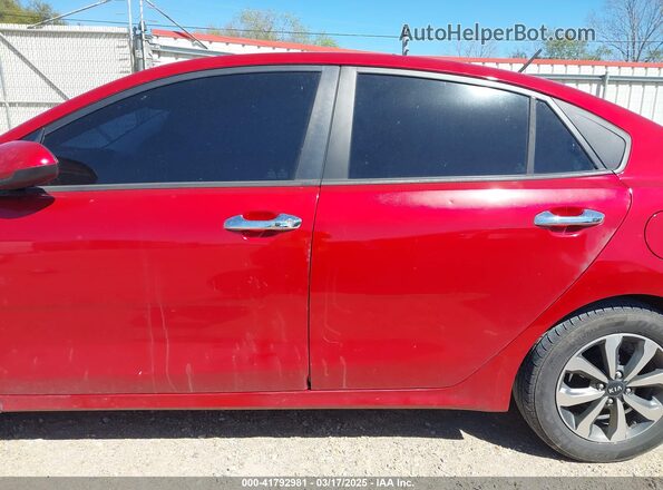 3KPA24AD2ME387395 2021 KIA RIO Red 