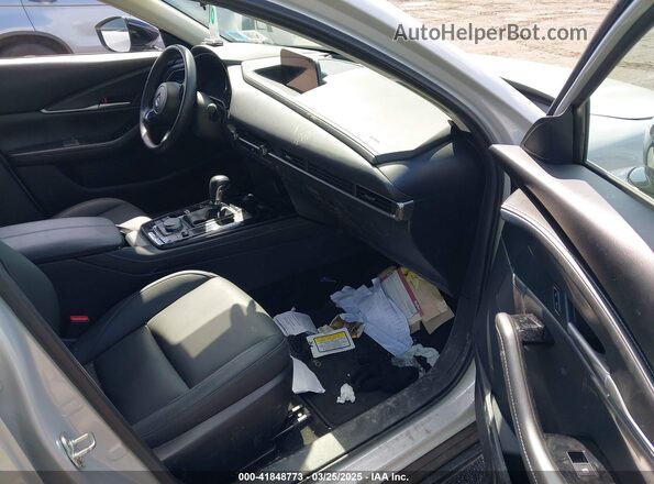 3MVDMBBM0RM663644 2024 MAZDA CX-30 White Widok wnętrza z przodu