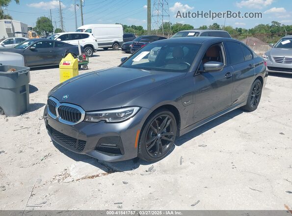 3MW5P7J05N8C66097 2022 BMW 3 SERIES Gray Առջևի ձախ երեք քառորդ տեսարան