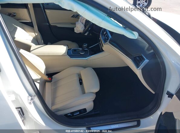 3MW5R1J07L8B07053 2020 BMW 7 SERIES White Вид салону спереду