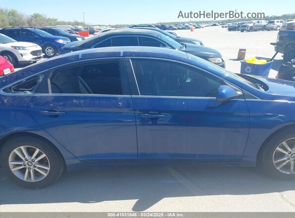 5NPE24AF7HH493040 2017 HYUNDAI SONATA Blue უკანა სალონის ხედი