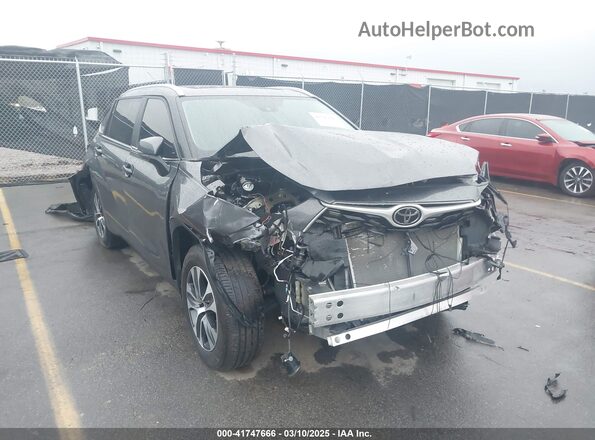 5TDKDRAH7PS028519 2023 TOYOTA LE Серый Вид спереди
