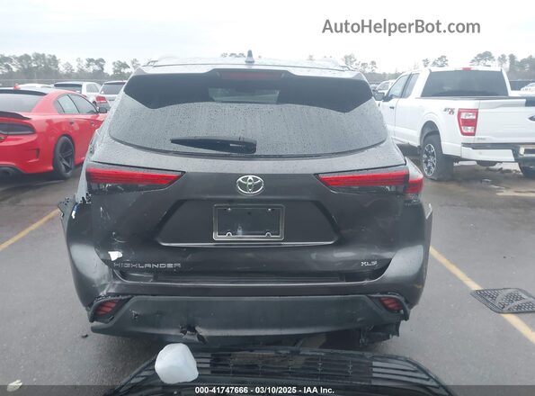 5TDKDRAH7PS028519 2023 TOYOTA LE Серый 