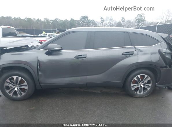 5TDKDRAH7PS028519 2023 TOYOTA LE Серый 