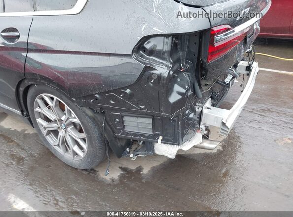 5UXCW2C04M9D99050 2021 BMW X7 Black 