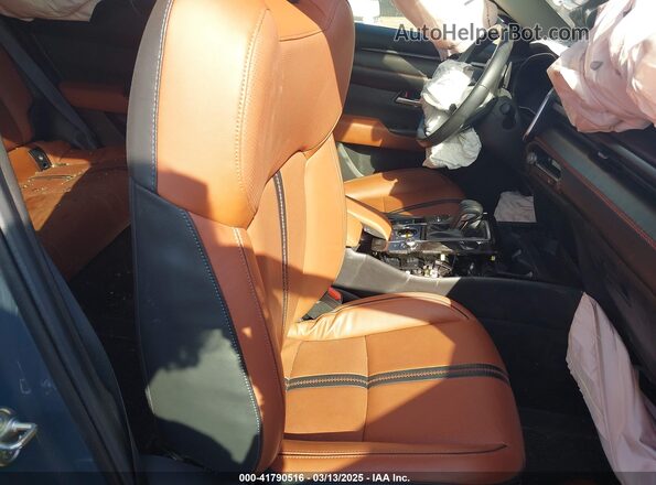 7MMVABXYXPN140788 2023 MAZDA CX-5 Gray Widok wnętrza z przodu