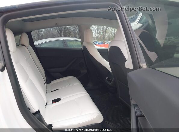 7SAYGAEE2PF642162 2023 TESLA MODEL Y White Вид наклейки з VIN-кодом