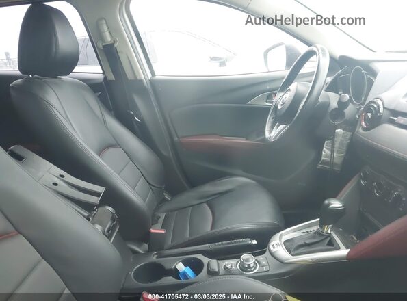 JM1DKFC75G0130180 2016 MAZDA CX-3 White Widok wnętrza z przodu