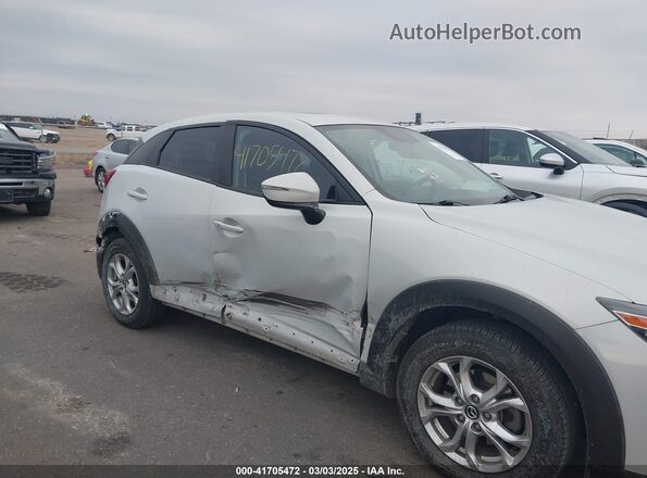 JM1DKFC75G0130180 2016 MAZDA CX-3 White Widok z przodu