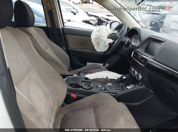 JM3KE2BY5G0668967 2016 MAZDA CX-5 White Vista interior delantera