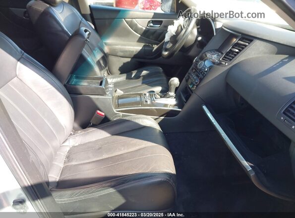 JN8CS1MW2HM414546 2017 INFINITI QX70 Silver Սալոնի դիմացի տեսք