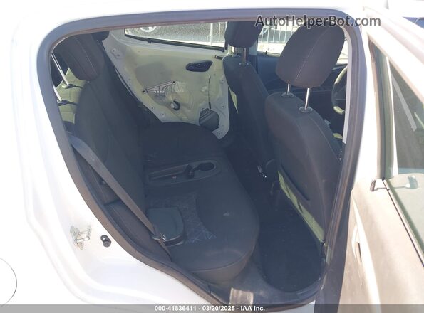 KL8CD6SA7MC748168 2021 CHEVROLET SPARK White Vista de la etiqueta del VIN