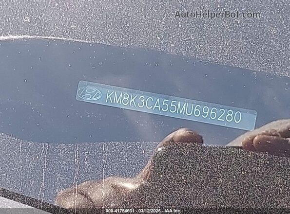 KM8K3CA55MU696280 2021 HYUNDAI KONA Black 