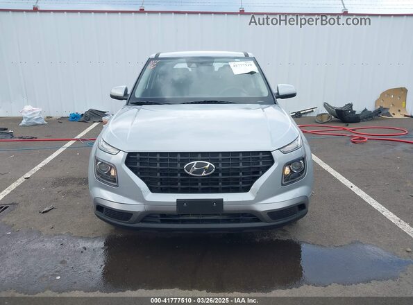 KMHRB8A3XMU100531 2021 HYUNDAI VENUE Silver Widok wnętrza z tyłu