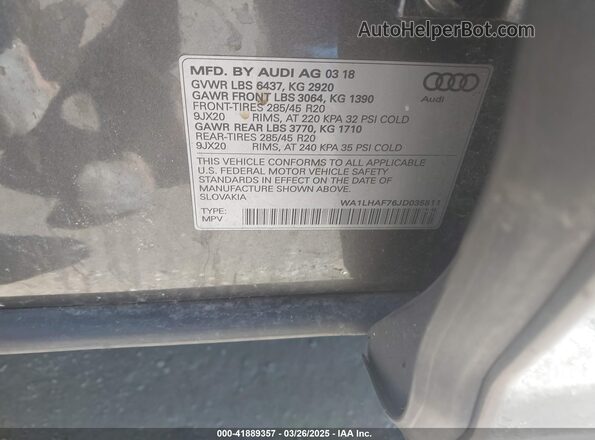 WA1LHAF76JD035811 2018 AUDI Q7 Gray Vista del compartimento del motor