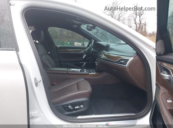 WBA7F2C58JB238567 2018 BMW ALPINA White Вид салону спереду